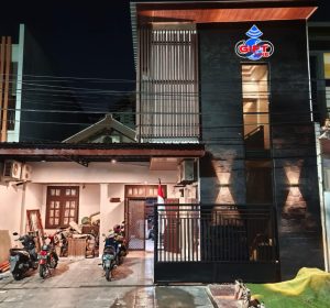 Head Office. Jl. Raya Wisma Pagesangan 61